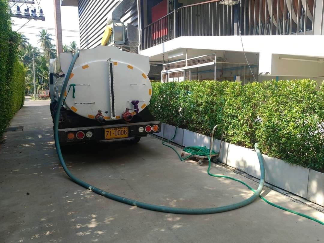 15 - https://บริการดูดส้วมดูดน้ําเสีย.com | บริการดูดส้วม ดูดน้ำเสีย แก้ไขปัญหาส้วมเต็ม ท่อตัน ขุดบ่อ/ถัง บริการบ้าน โรงงาน ร้านอาหาร ทั่วจังหวัด ด้วยรถ 6 ล้อใหญ่ ทีมงานมืออาชีพ ประสบการณ์กว่า 20 ปี ให้บริการในจังหวัดสมุทรสงคราม ราชบุรี กาญจนบุรี