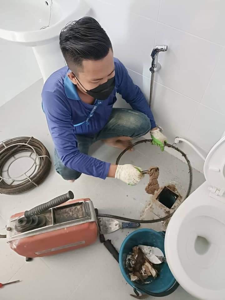 31 - https://บริการดูดส้วมดูดน้ําเสีย.com | บริการดูดส้วม ดูดน้ำเสีย แก้ไขปัญหาส้วมเต็ม ท่อตัน ขุดบ่อ/ถัง บริการบ้าน โรงงาน ร้านอาหาร ทั่วจังหวัด ด้วยรถ 6 ล้อใหญ่ ทีมงานมืออาชีพ ประสบการณ์กว่า 20 ปี ให้บริการในจังหวัดสมุทรสงคราม ราชบุรี กาญจนบุรี